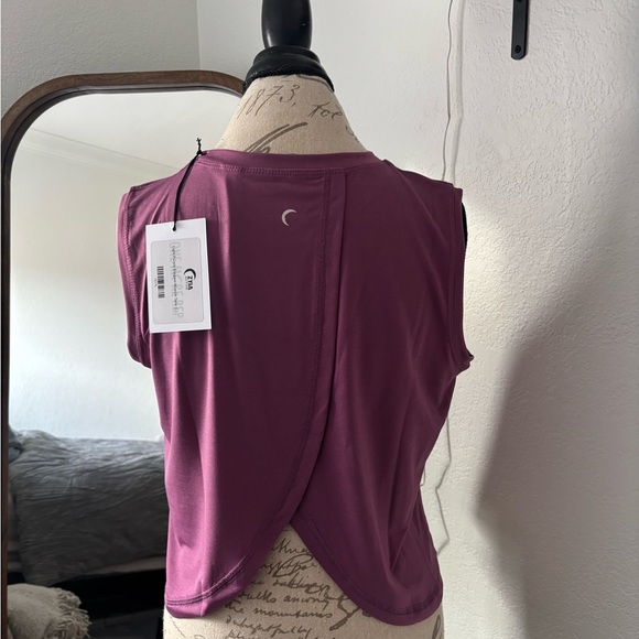Light purple elegant muscle tank, size large NWT - Picture 2 of 3